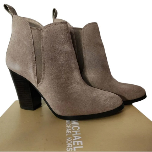 MICHAEL KORS BRANDY SUEDE ANKLE BOOTIE block heel women 5.5 Minimalist Boho 2.0 - Picture 1 of 8